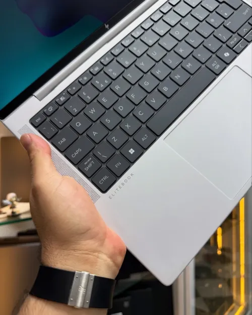HP EliteBook 1040 G11 ULTRA-5 Tactile 5G Disponible Chez Morsi store dz