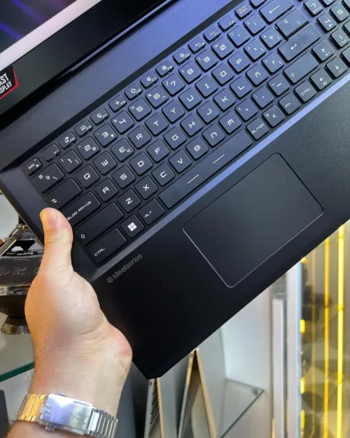 Msi GP76 Léopard i7-11eme 64GB/2TB SSD, Carte Graphique Nvidia RTX3070 8GB DDR6   X 