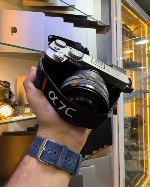 Vendu Sony a7C + Sony 28-60mm 5k Clics Disponible Chez Morsi Store Dz