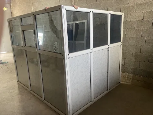 Vitrine en aluminium 3 facade (bureau)
