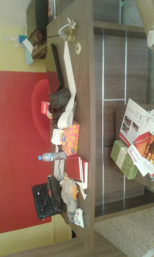 ensemble de bureau et armoir