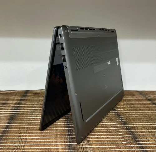 Dell Latitude 7450 Ultra 5 135U 16GB 512GB 14"