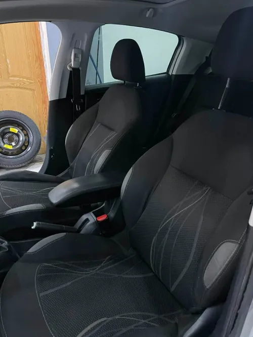 Peugeot 208 2015 Allure