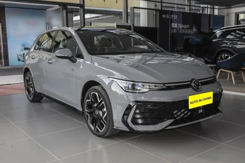 Volkswagen Golf 8 2025 Pro R-line