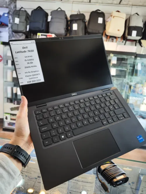 Dell latitude 14" FHD 7430 i5 12e 16/256 NVMe