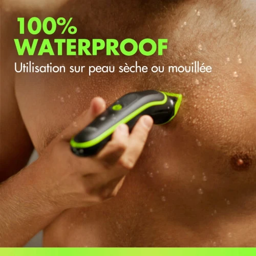 GilletteLabs i3 Body + Intimate, Tondeuse corps et zone intime pour homme, technologie SkinFirst, 2 sabots
