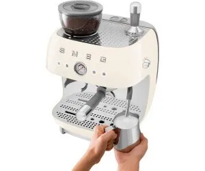 Machine à café à grain Smeg EGF03CREU SMEG Crème-15bars - 4 filtres, carafe à lait, tasseur à café, brosse de nettoyage
