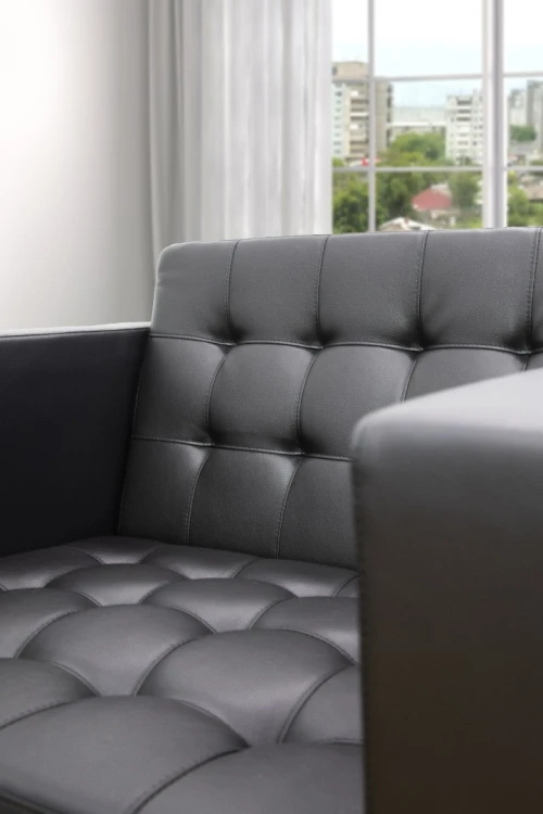 SALON DE BUREAU - IMPORTATION - CUIR SYNTHETIQUE - LOUNGE