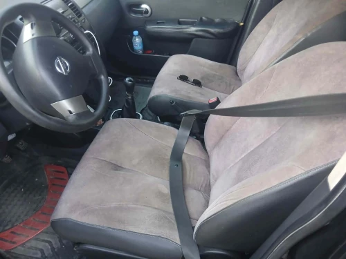 Nissan Tida 2011 