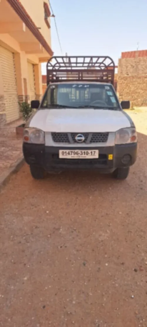 Nissan Pickup 2010 Hardbody