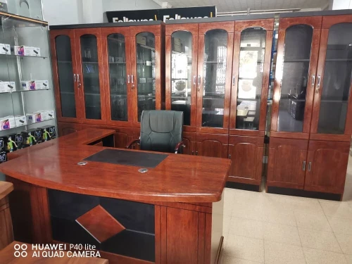 LES BUREAU EN MDF 