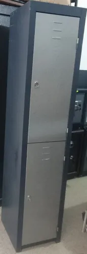 ARMOIRE MÉTALLIQUE 