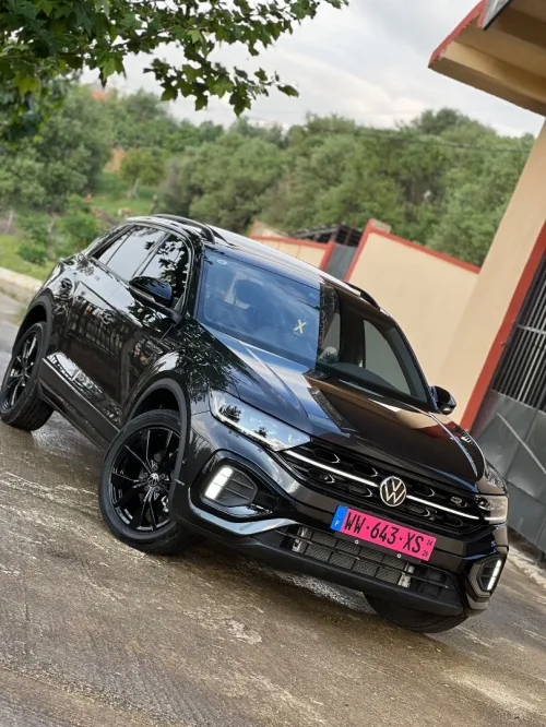 Volkswagen T-Roc 2025 Black black