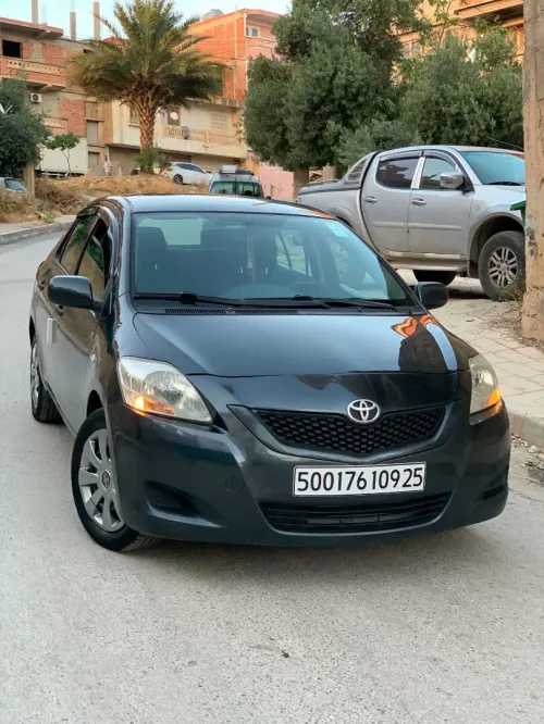 Toyota Yaris Sedan 2010 Yaris Sedan