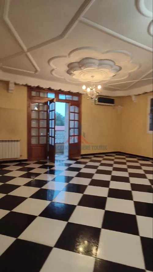 Location Appartement Niveau de villa F4 Alger Chevalley