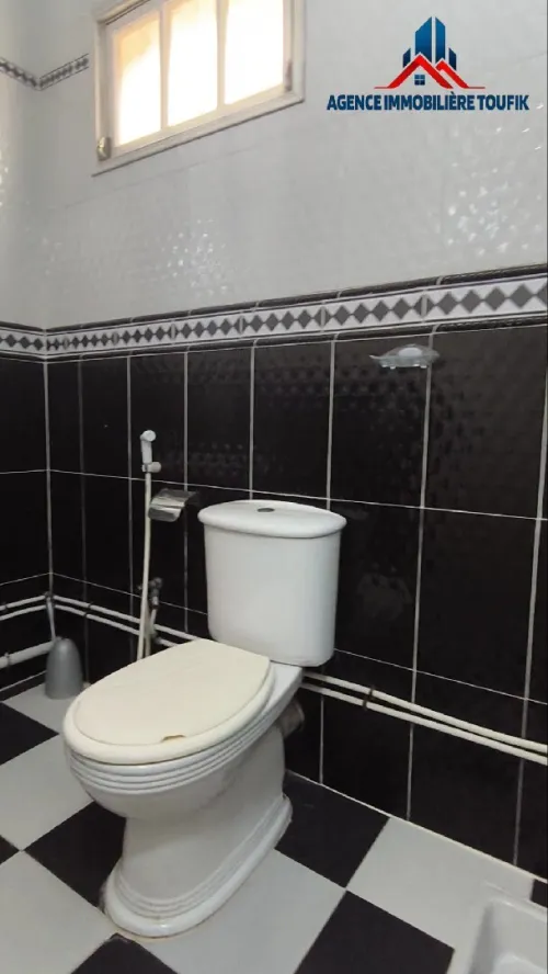 Location Appartement Niveau de villa F4 Alger Birkhadem