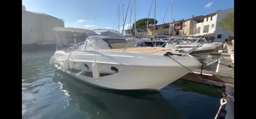 Bateau beneteau flyer 850