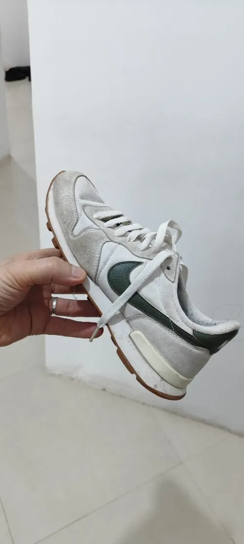 Nike