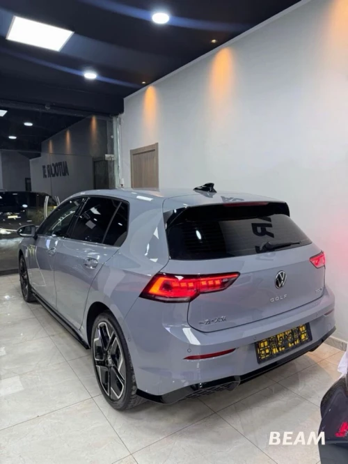 Volkswagen Golf 8 2025 R-Line