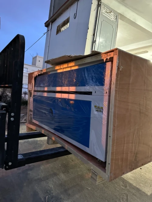 Decoupe laser + dateur laser 40 wat