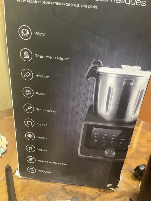 Robot intelligent  de cuisine
