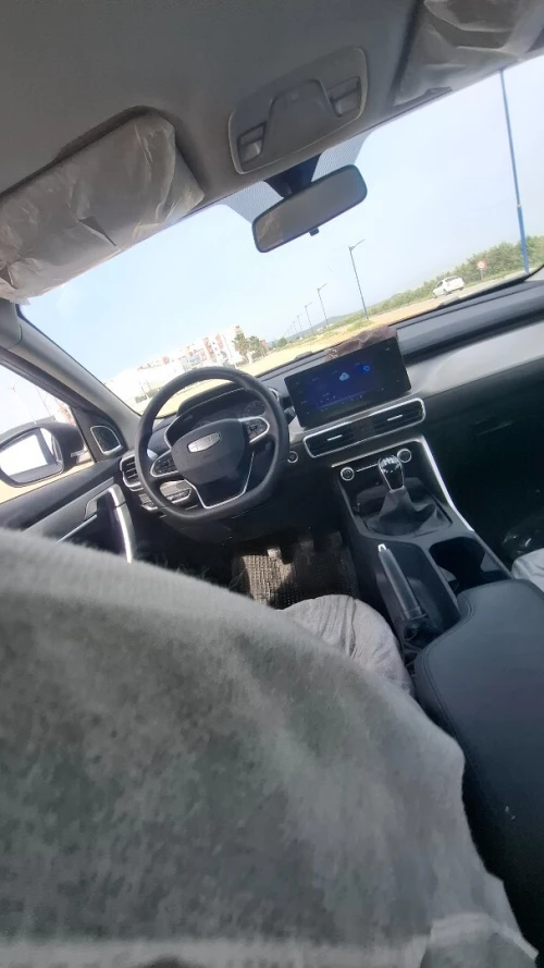 Geely Coolray 2025 