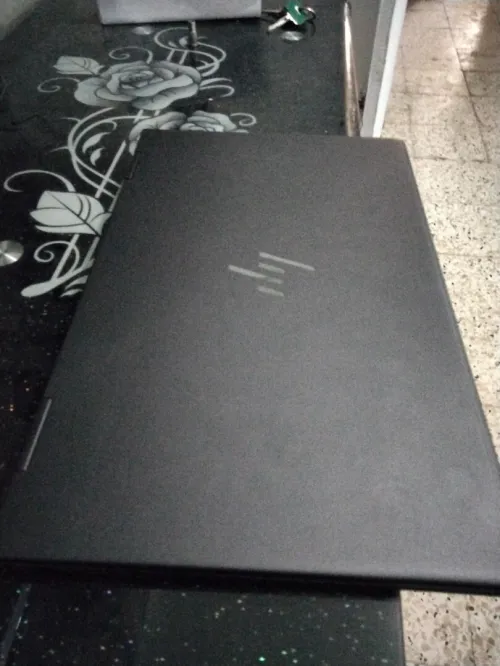 HP envy x360 Ryzen 7730u