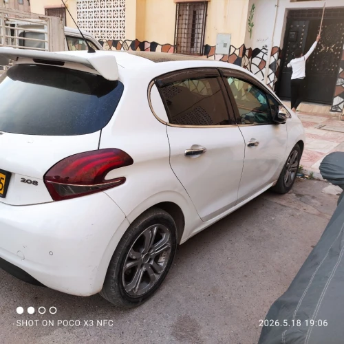 Peugeot 208 2013 Allure