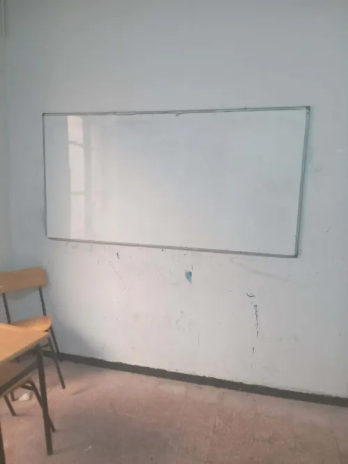 4 صابورات بيضاء