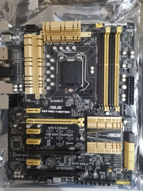 لوحة ام ASUS