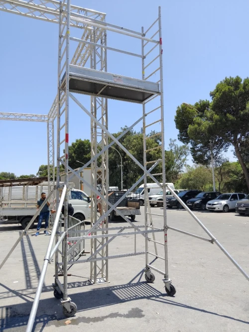 Location échafaudage roulant 