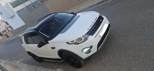 Land Rover Discovrey 2016 