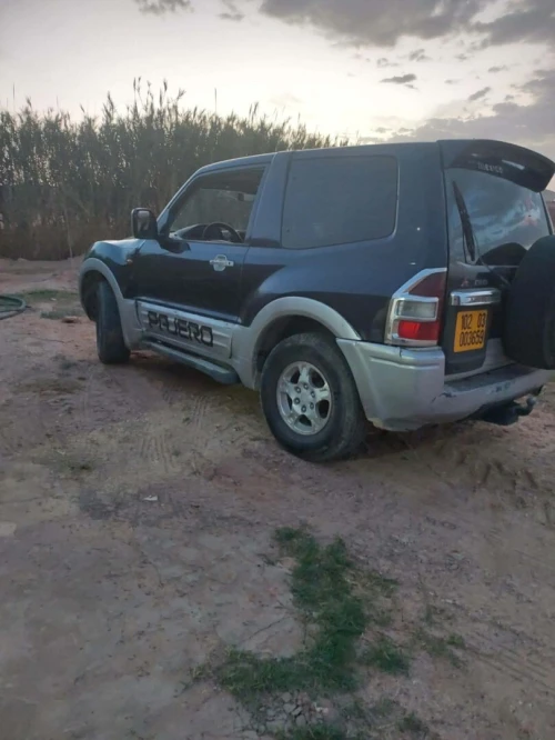 Mitsubishi Pajero Court 2002 Pajero Court