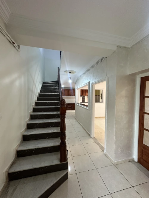 Location Appartement Niveau de villa F5 Oran Bir el djir