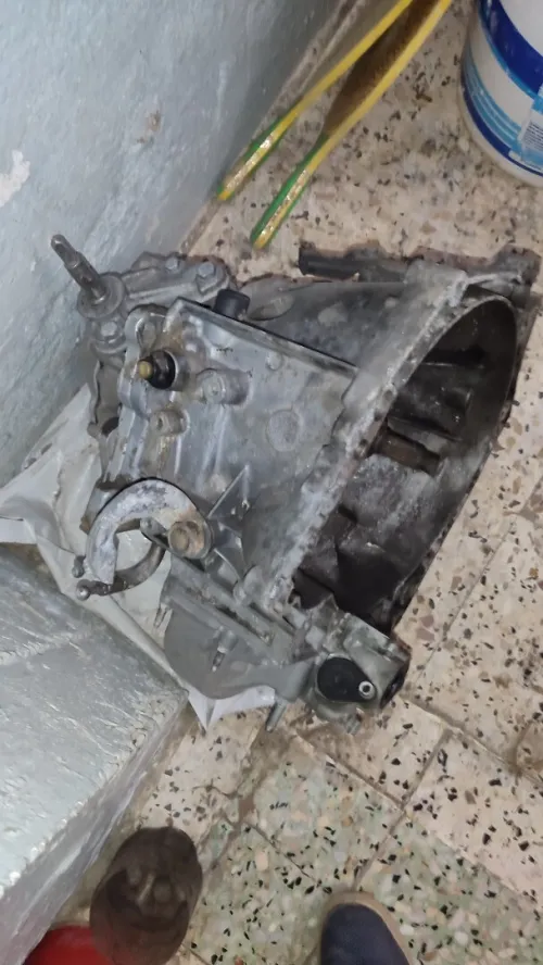 Disque plato buté volant moteur boite à vitesse 1.6 HDi 