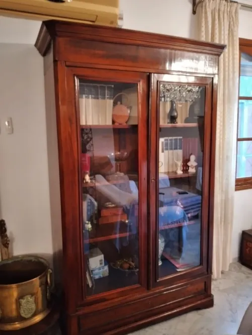 Armoire/vitrine /bibliothèque 