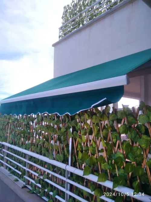 Tinda commercial, Store banne pergola