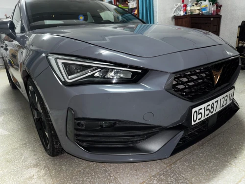 Cupra  Leon 2023 