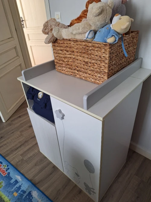 Commode pour bébé 