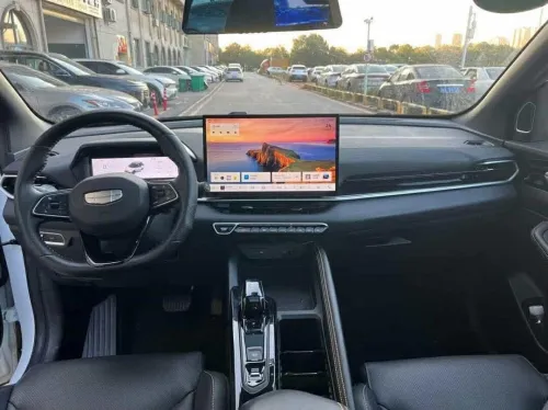 Geely Coolray 2026 1.5 /181 CV full options