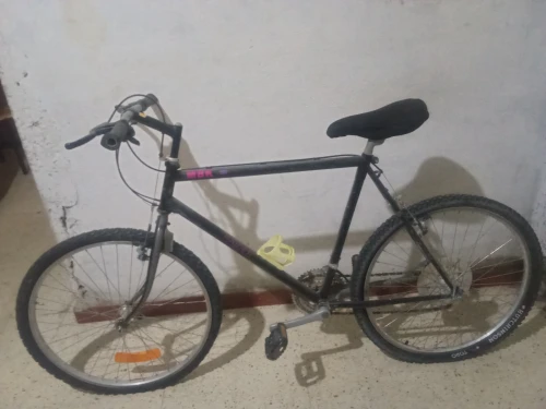 Vend vélo MBK