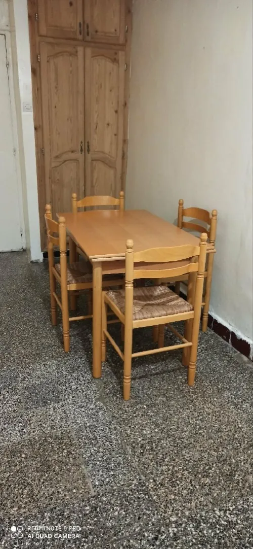 Table à manger en bois