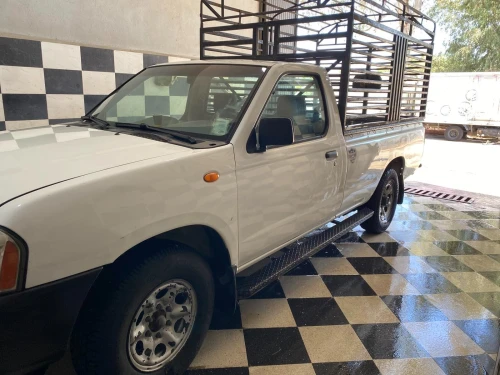 Nissan Pickup 2012 Pickup