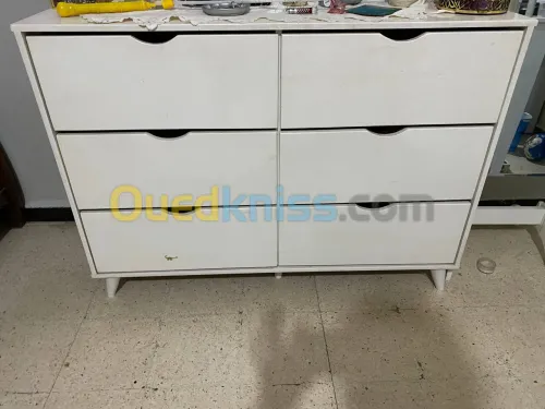Commode blanche