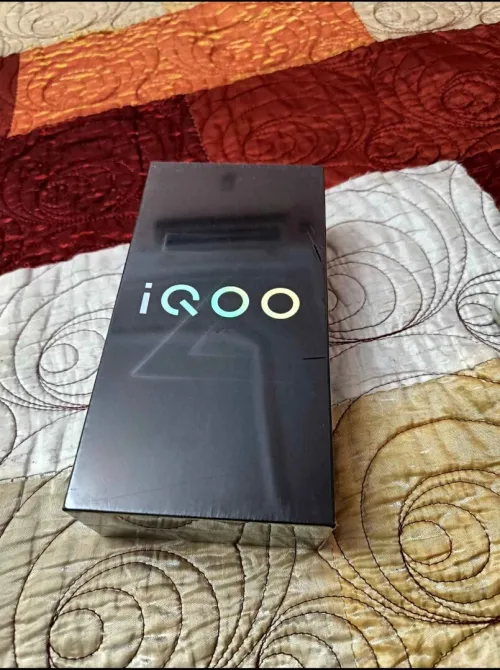 Vivo Iqoo