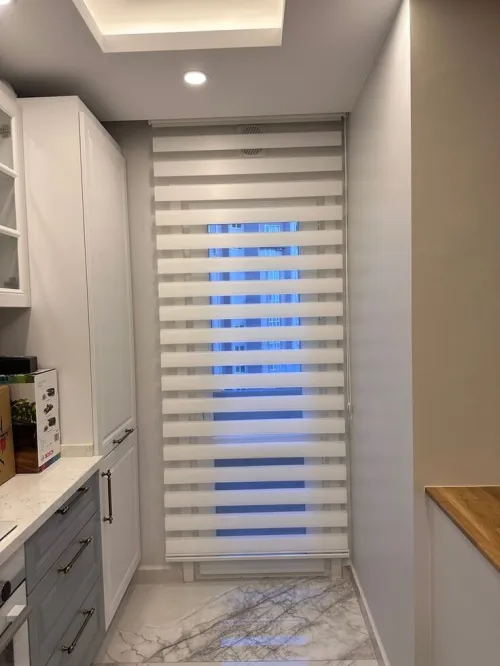 Stores modernes avec installation a domicile
