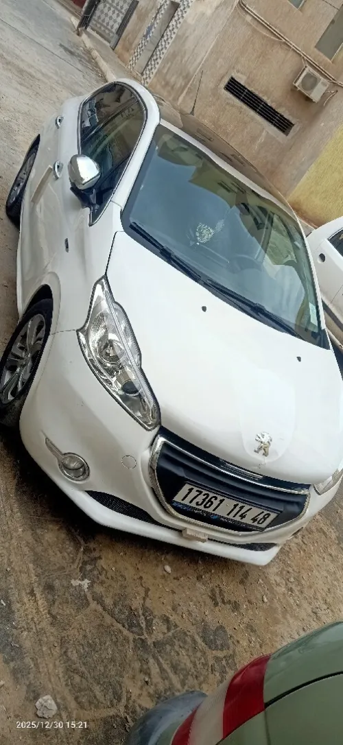 Peugeot 208 2014 Allure