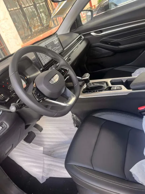 Geely Emgrand 2025 