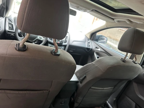 Ford Focus 4 portes 2012 Titanium