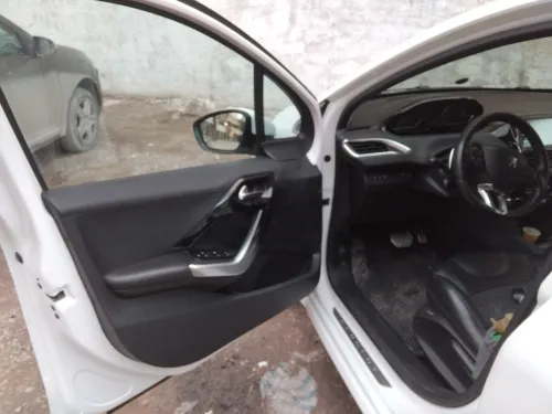 Peugeot 208 2019 